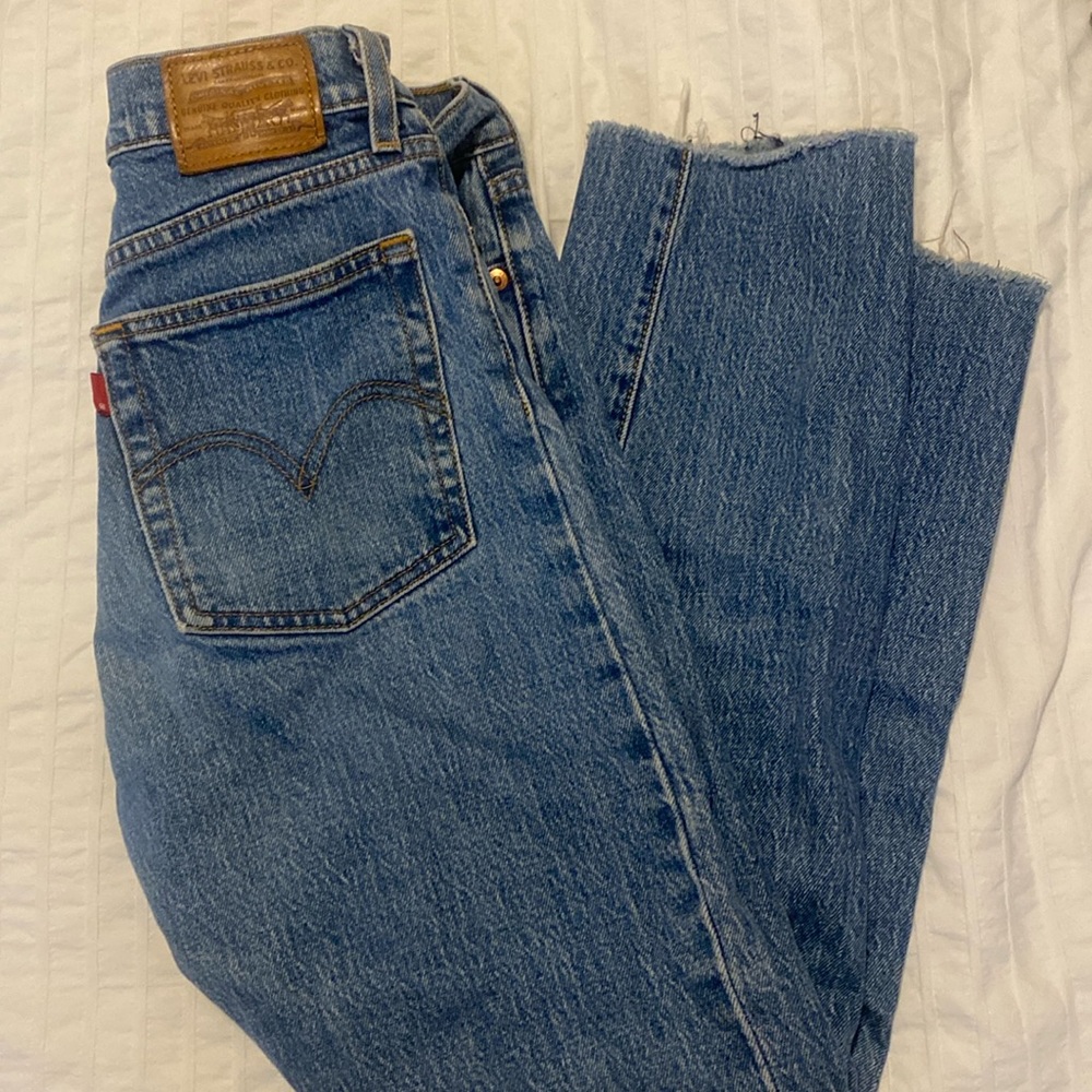 Levi Wedgie Straight